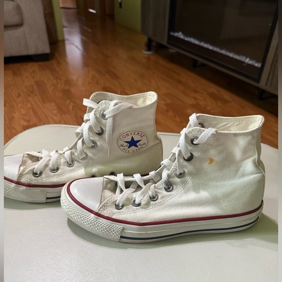Converse - Picture 2 of 5